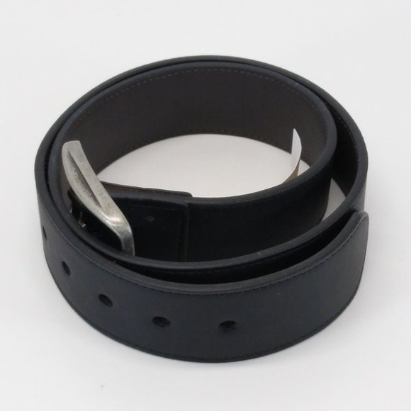 Men Belt Size S/30-32 Black/Brown Perforated Synthetic Leather Hand Crafted  NWT - Picture 7 of 9